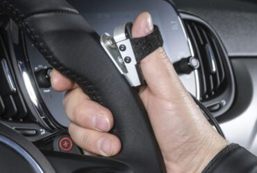 Electronic hand controls